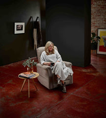 Theorem Pembroke Petite Recliner Lift Chair