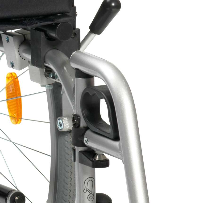 Drive DeVilbiss Aluminium Wheelchair XS2